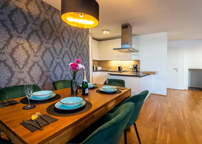 Premium Duplex 2br For 6 With Balcony Near Museums Metro U3 U2 Apartamento *