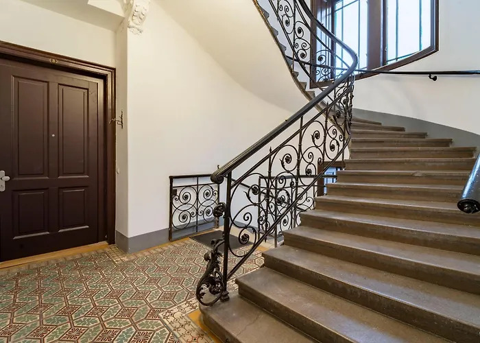 Premium Duplex 2br For 6 With Balcony Near Museums Metro U3 U2 Viena