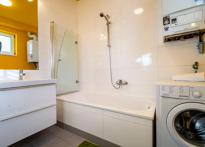 Apartment Premium Duplex 2br For 6 With Balcony Near Museums Metro U3 U2 Vienna
