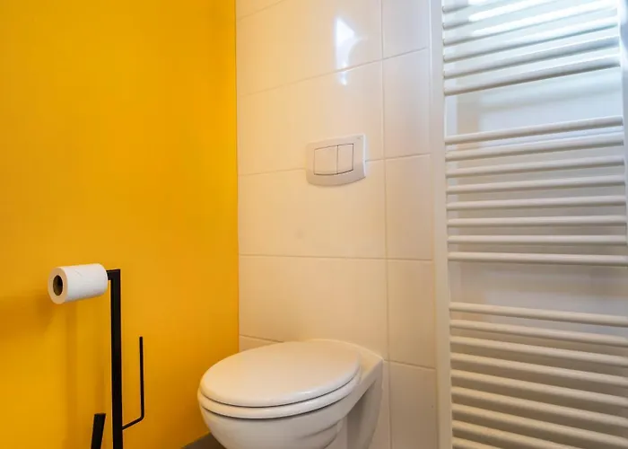 Premium Duplex 2br For 6 With Balcony Near Museums Metro U3 U2 *